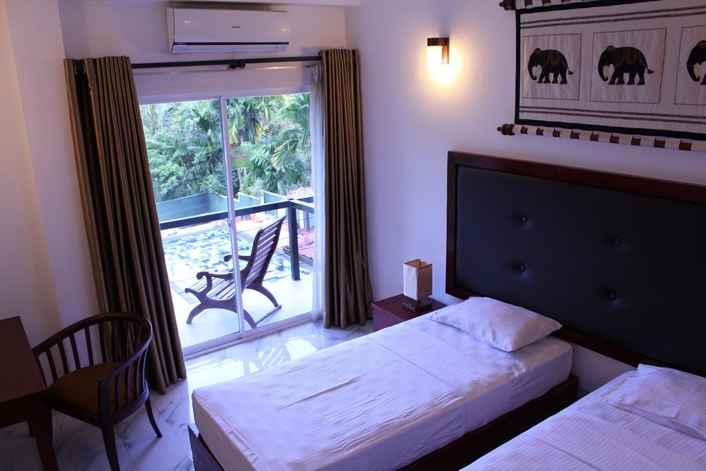 Kandyan Hotel Exterior photo