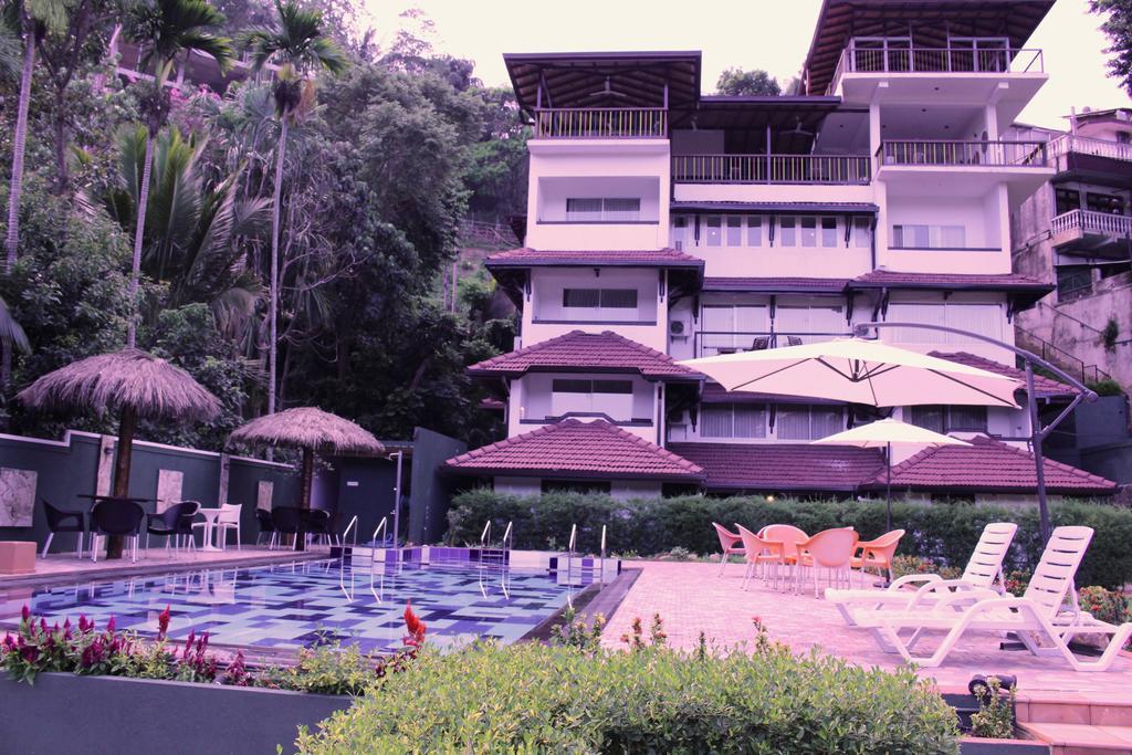 Kandyan Hotel Exterior photo