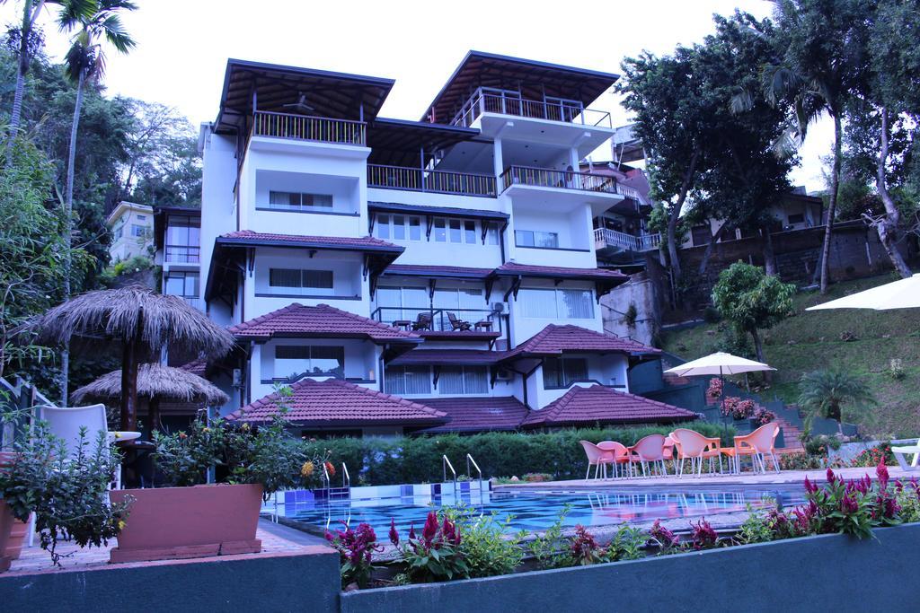 Kandyan Hotel Exterior photo
