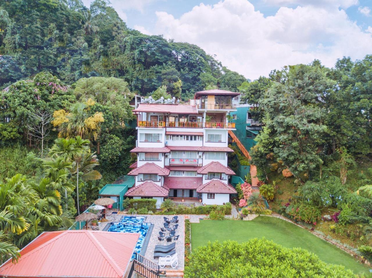 Kandyan Hotel Exterior photo